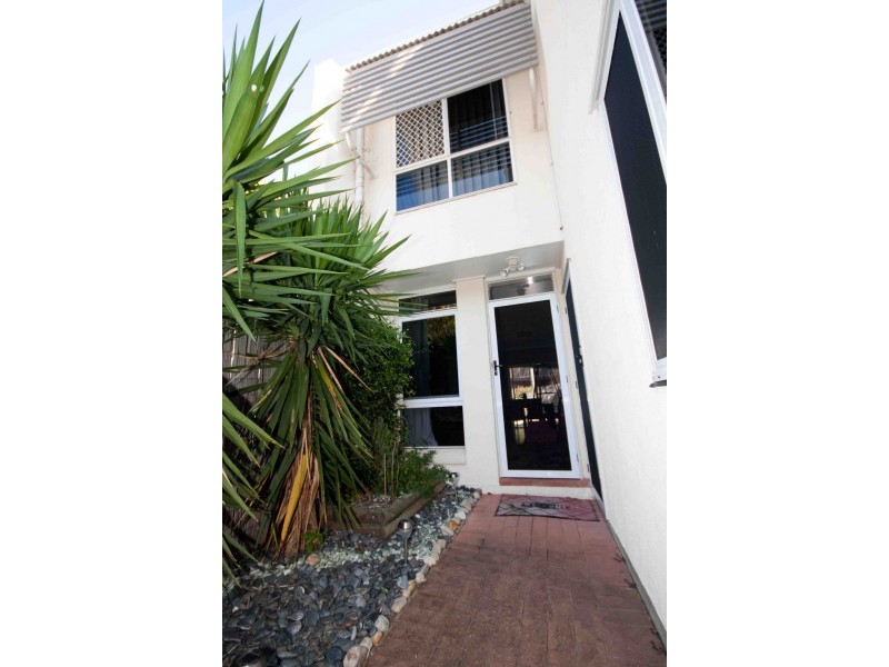 10/8 Mahina Place, Wishart QLD 4122