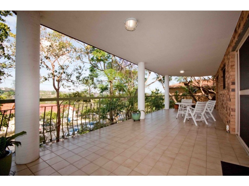 2/47 Swain Street, Holland Park West QLD 4121