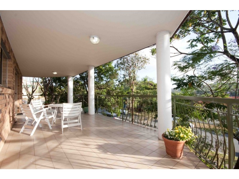 2/47 Swain Street, Holland Park West QLD 4121