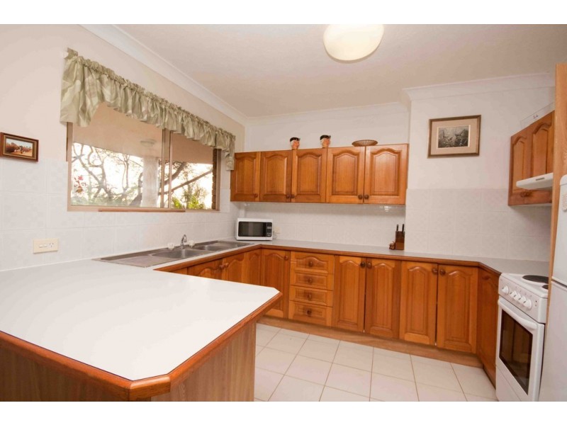 2/47 Swain Road, Holland Park West QLD 4121