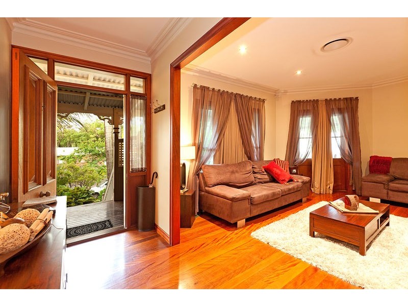 1 Selangor Place, Carina QLD 4152