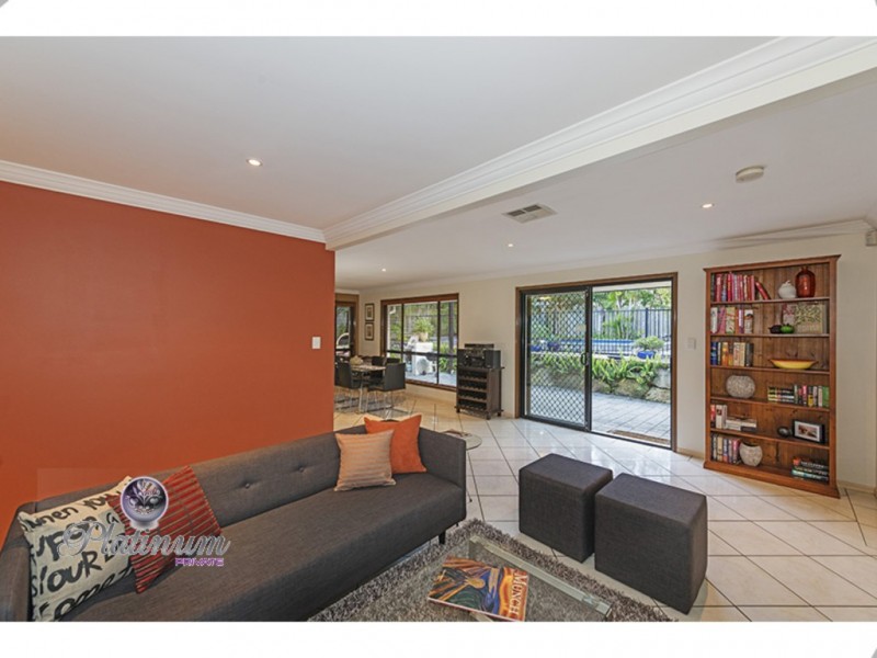 49 Debussy Place, Mount Ommaney QLD 4074