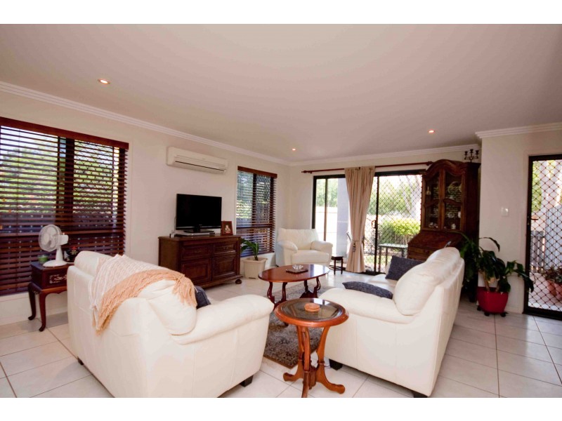 2/2A Bruce St, Carina QLD 4152