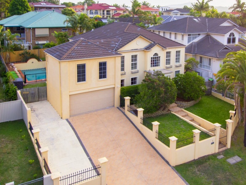 1 Delaney Circuit, Carindale QLD 4152