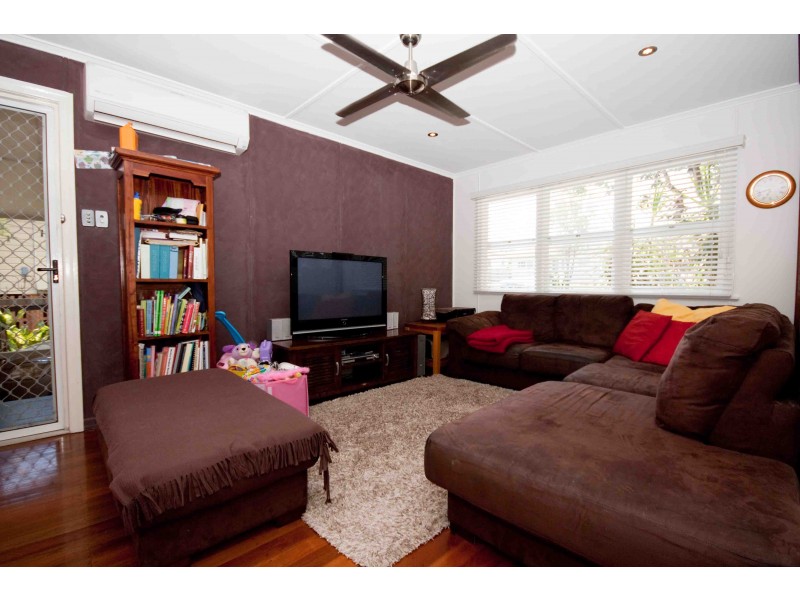 143 Sibley Road, Wynnum West QLD 4178