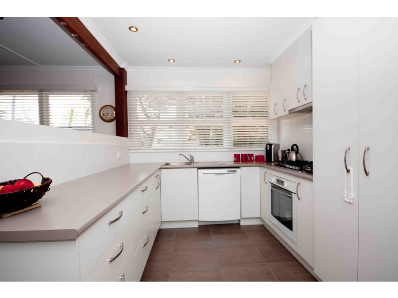 143 Sibley Road, Wynnum West QLD 4178