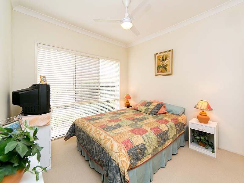 27 Oleander Place, Carindale QLD 4152