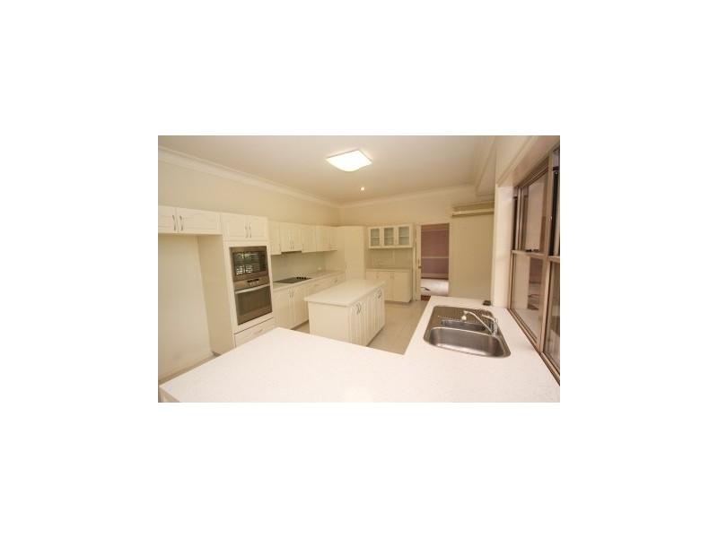 78 Stanmere Street, Carindale QLD 4152