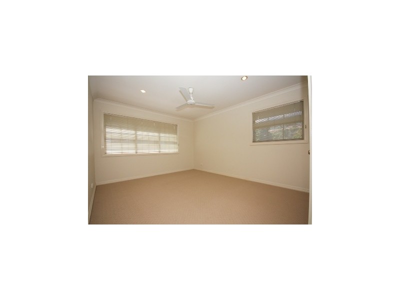 78 Stanmere Street, Carindale QLD 4152