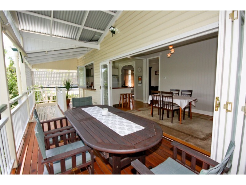 1212 Stanley Street East, Coorparoo QLD 4151