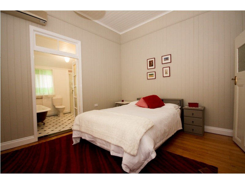 1212 Stanley Street East, Coorparoo QLD 4151