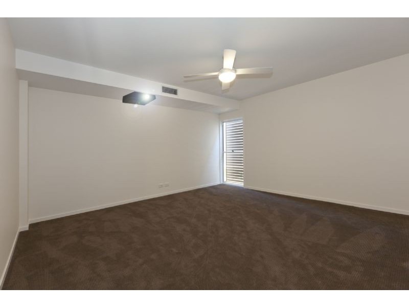 11 Wellstead Avenue, Coorparoo QLD 4151