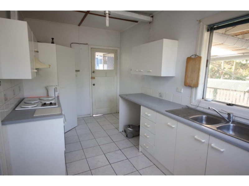 9 Landsdowne Street, Coorparoo QLD 4151