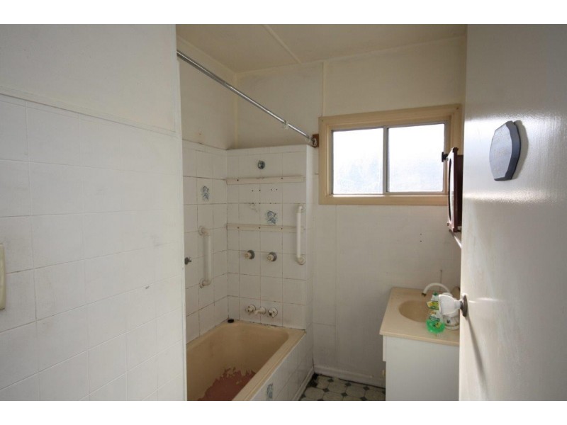 9 Landsdowne Street, Coorparoo QLD 4151