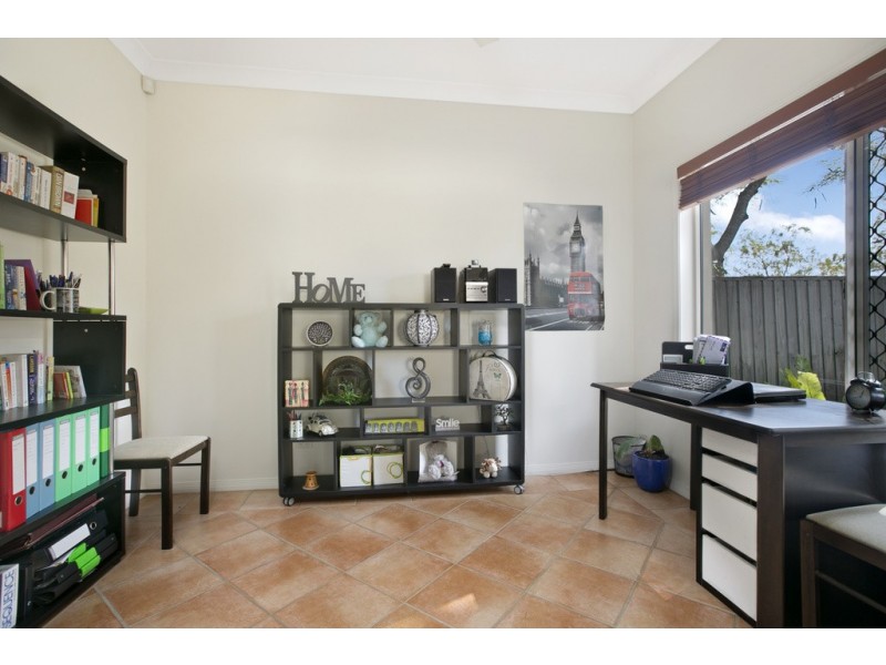 11 Oleander Place, Carindale QLD 4152