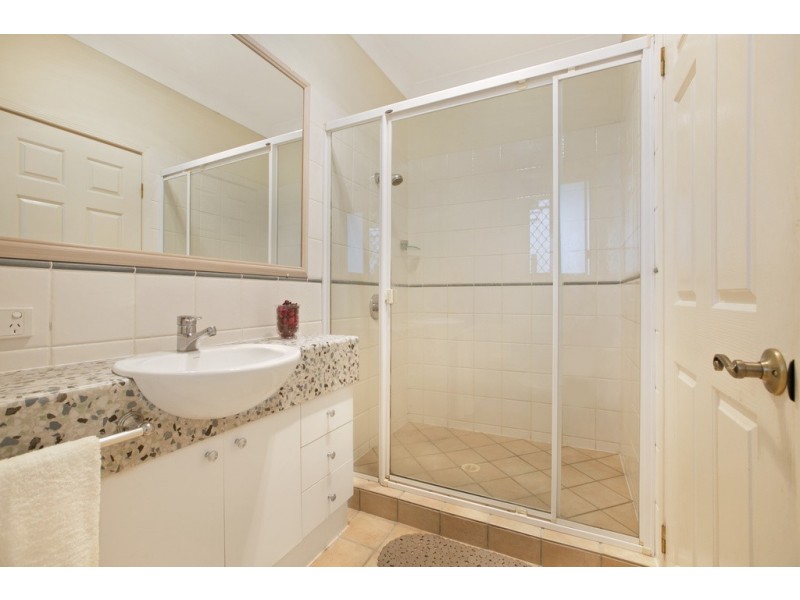 11 Oleander Place, Carindale QLD 4152