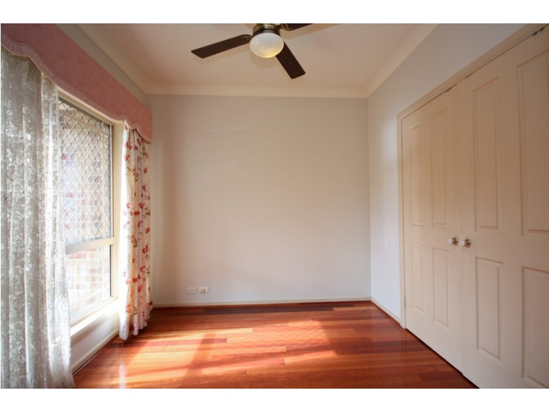 6 Oxford Close, Carindale QLD 4152