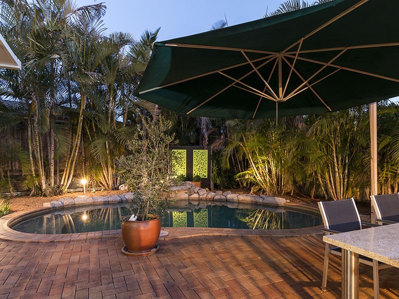 10 Windermere Crescent, Carindale QLD 4152