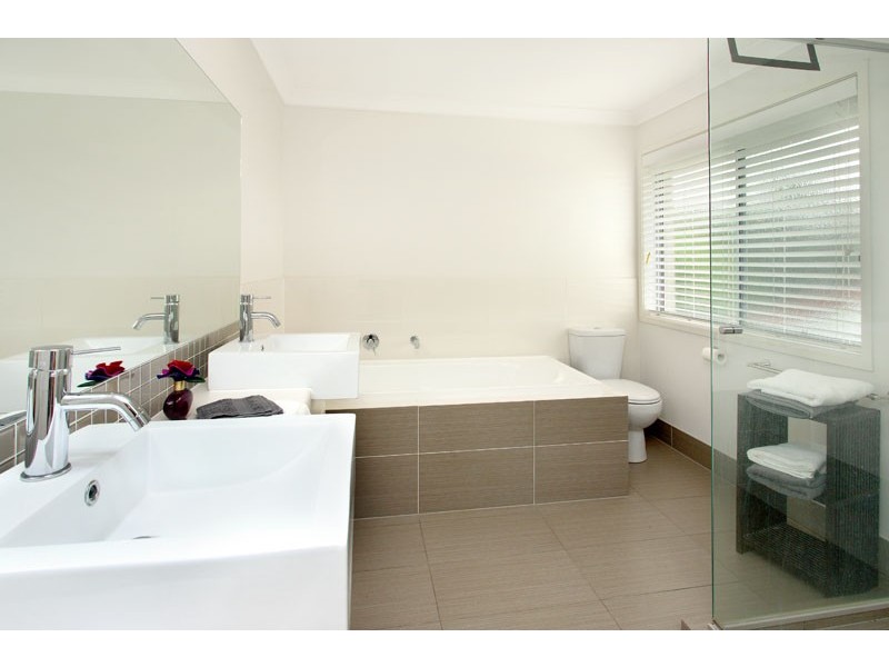 92 Bolton Street, Eight Mile Plains QLD 4113