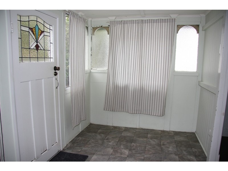 18  Overend Street, Norman Park QLD 4170