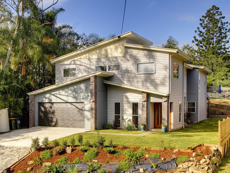 12 Esmonde Place, Coorparoo QLD 4151