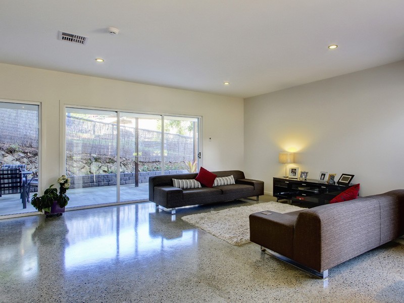 12 Esmonde Place, Coorparoo QLD 4151
