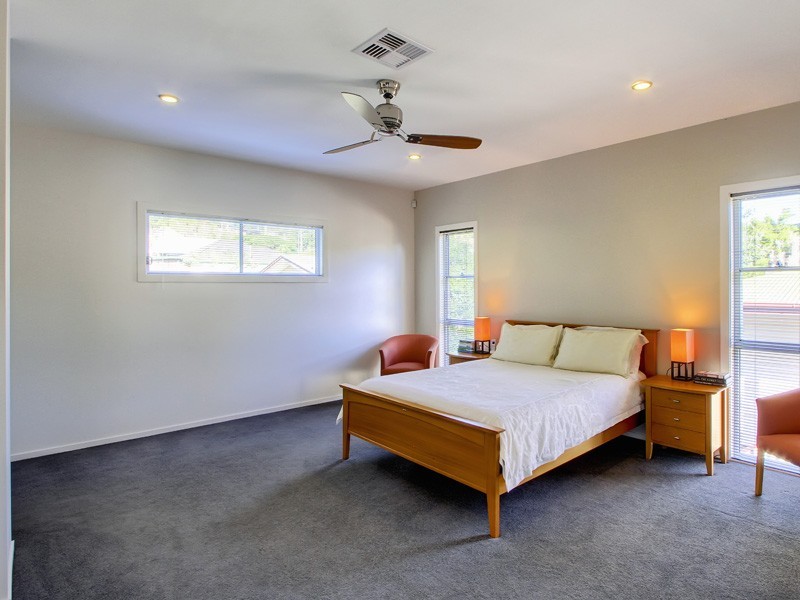 12 Esmonde Place, Coorparoo QLD 4151