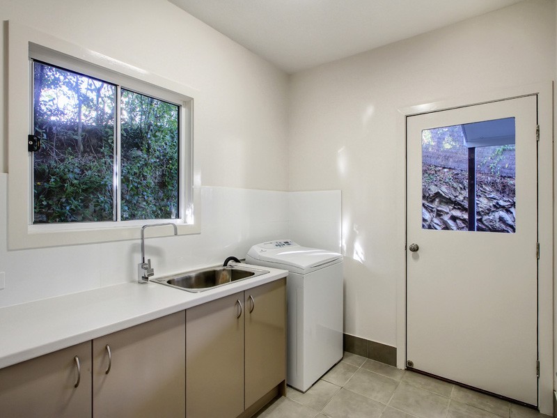 12 Esmonde Place, Coorparoo QLD 4151