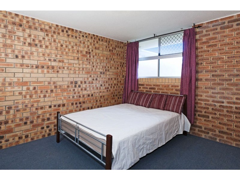 2/92 Bovelles Street, Camp Hill QLD 4152