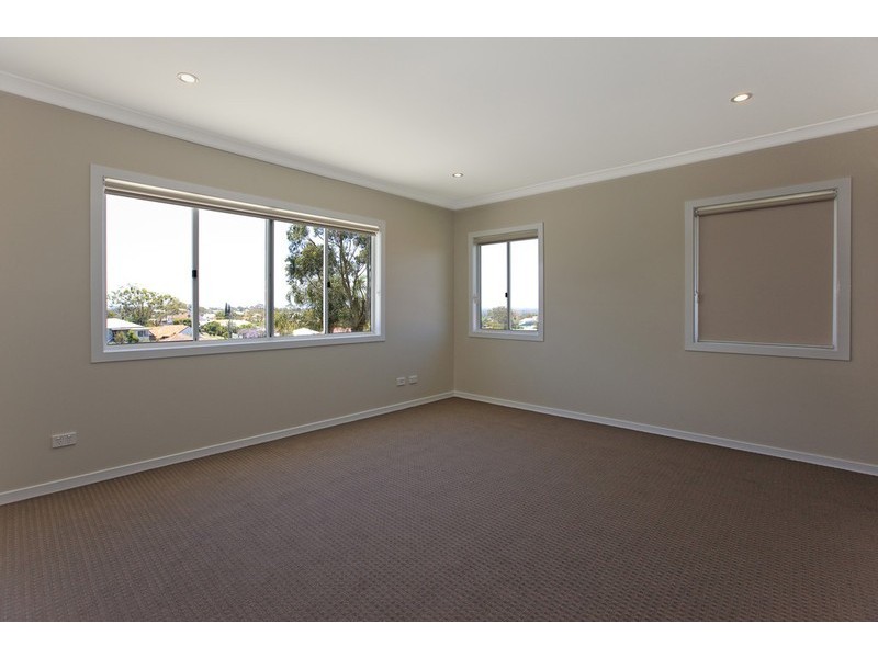 24 Faraday Street, Camp Hill QLD 4152