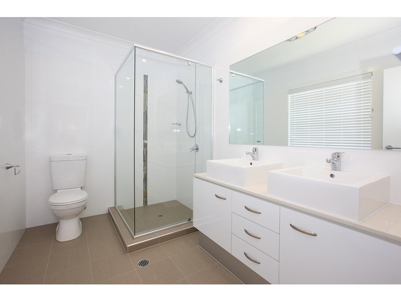 24 Faraday Street, Camp Hill QLD 4152