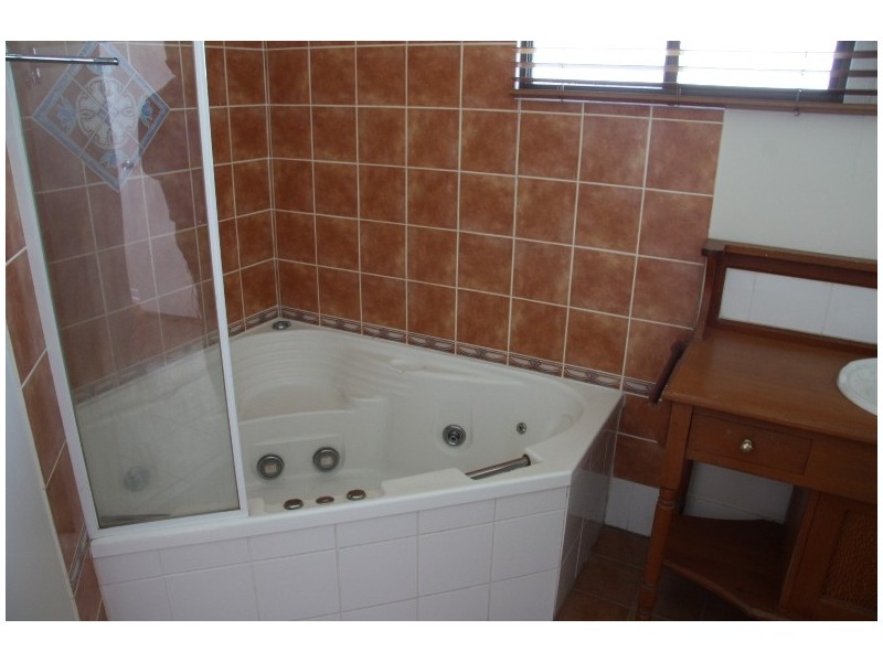 520 B Old Cleveland Road, Camp Hill QLD 4152