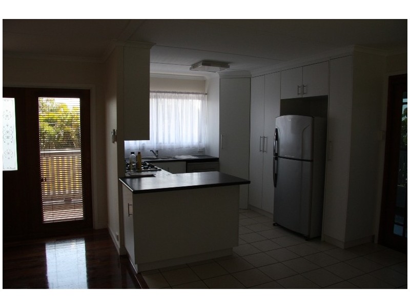 520 B Old Cleveland Road, Camp Hill QLD 4152