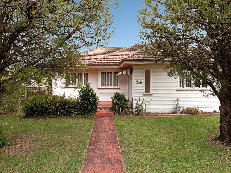 22 Arrol Street, Camp Hill QLD 4152