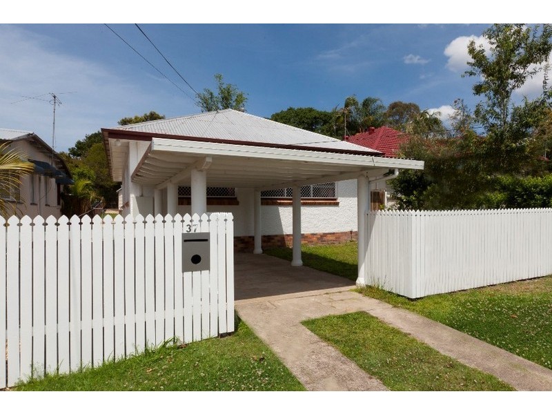 37 Adelaide Street, Carina QLD 4152