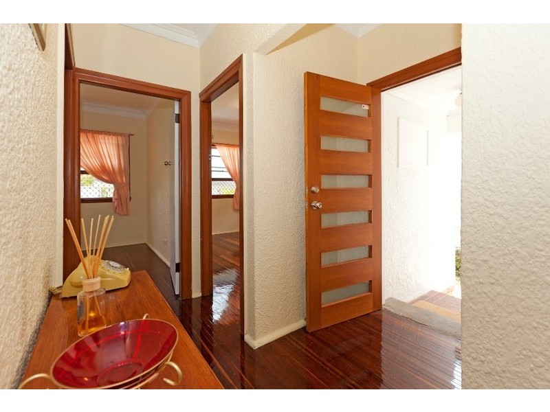 37 Adelaide Street, Carina QLD 4152