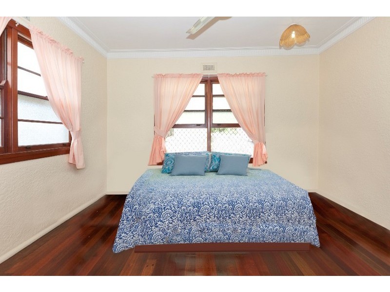 37 Adelaide Street, Carina QLD 4152