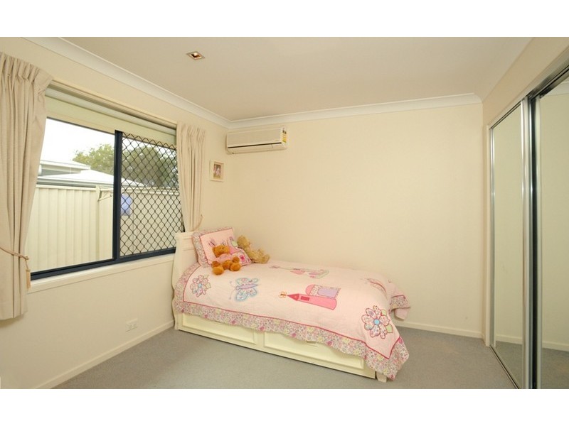 17 Melaleuca Place, Carindale QLD 4152