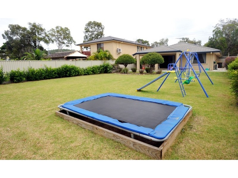 17 Melaleuca Place, Carindale QLD 4152