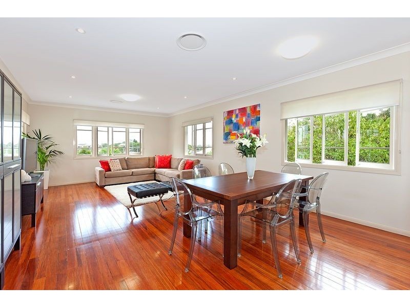 11 Arc Street, Coorparoo QLD 4151