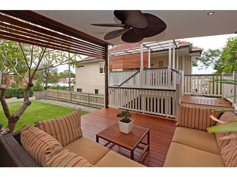 11 Arc Street, Coorparoo QLD 4151