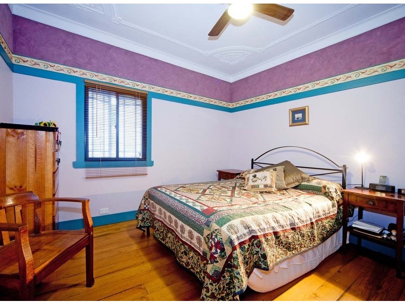 54 Harold Street, Holland Park QLD 4121