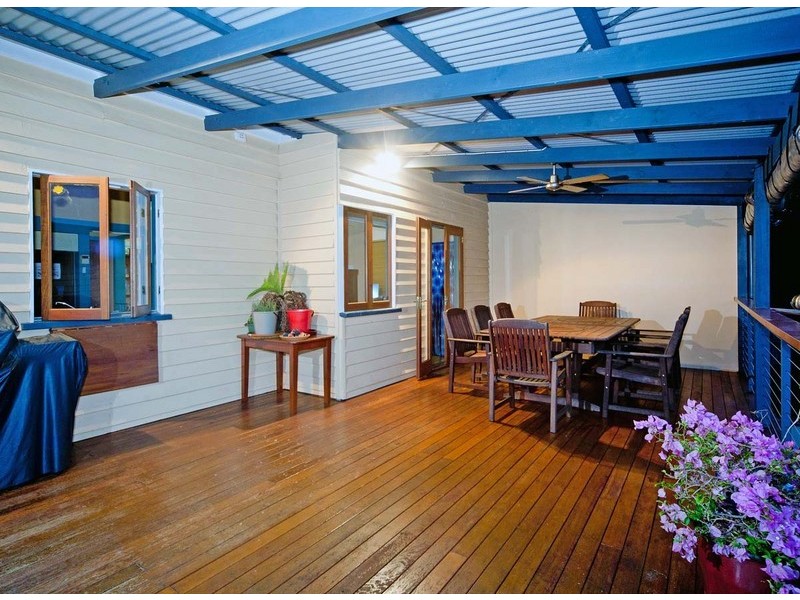 54 Harold Street, Holland Park QLD 4121