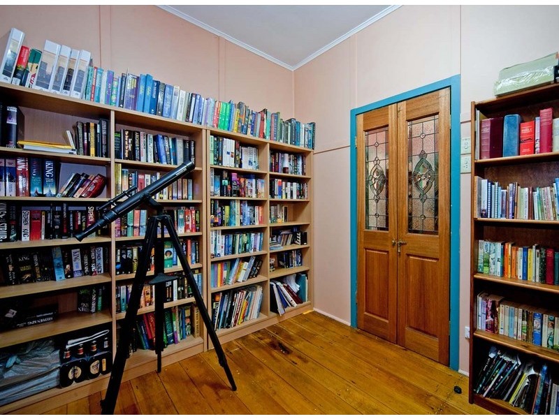 54 Harold Street, Holland Park QLD 4121