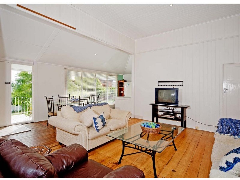 22 Bundah Street, Camp Hill QLD 4152