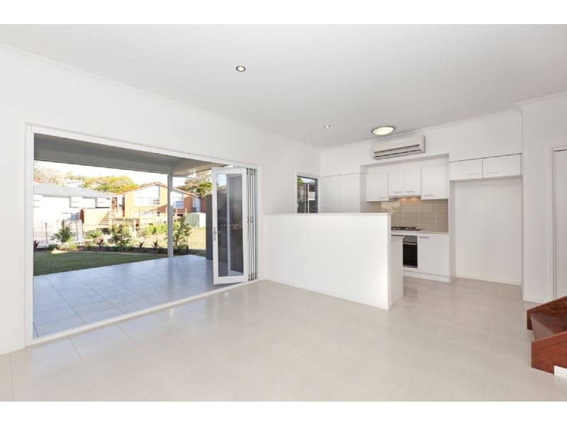 1-10 / 61 Prout Street, Camp Hill QLD 4152