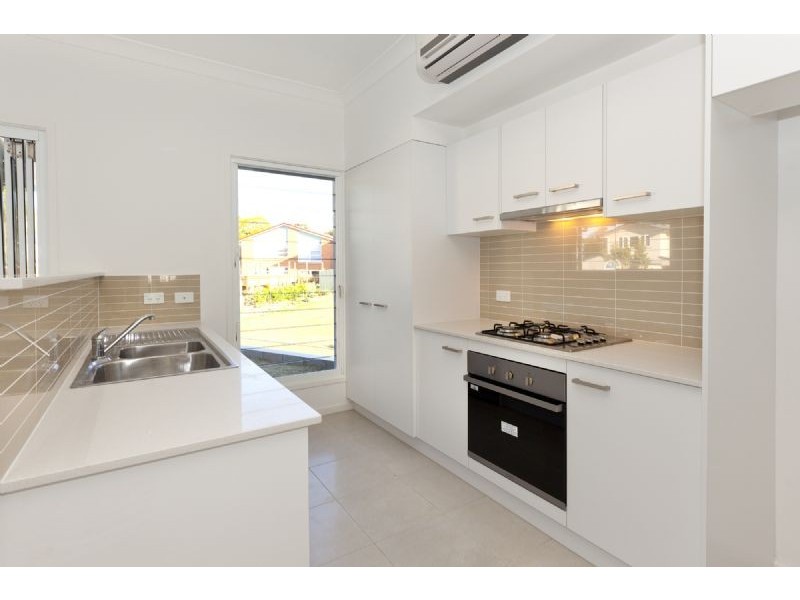 1-10 / 61 Prout Street, Camp Hill QLD 4152