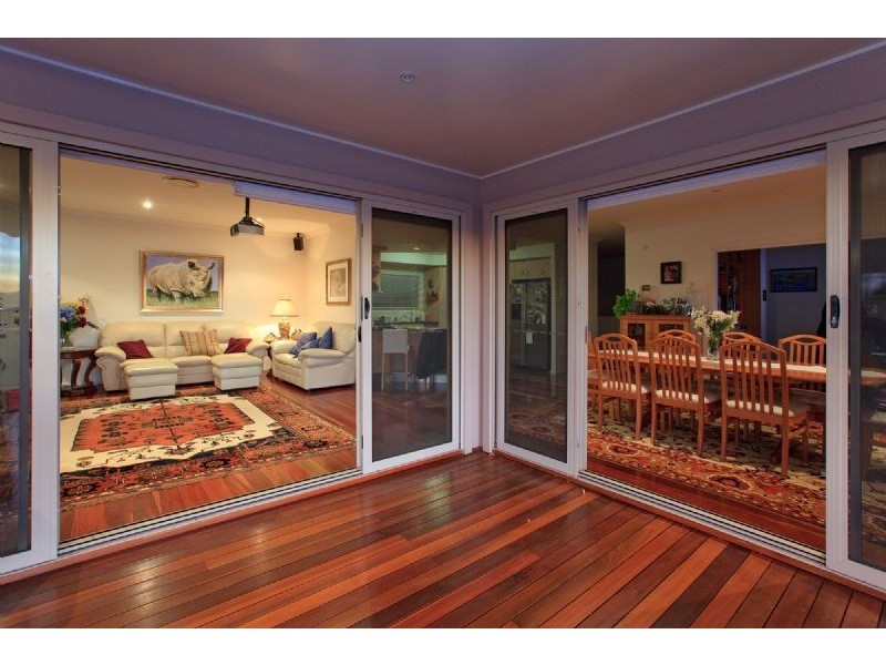 88 Newman Avenue, Camp Hill QLD 4152