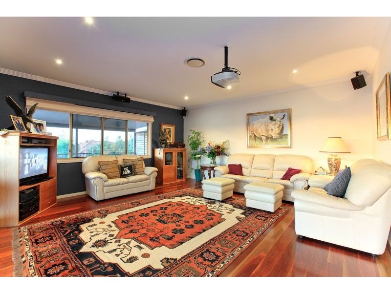 88 Newman Avenue, Camp Hill QLD 4152