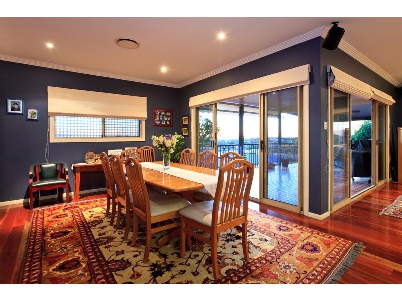 88 Newman Avenue, Camp Hill QLD 4152